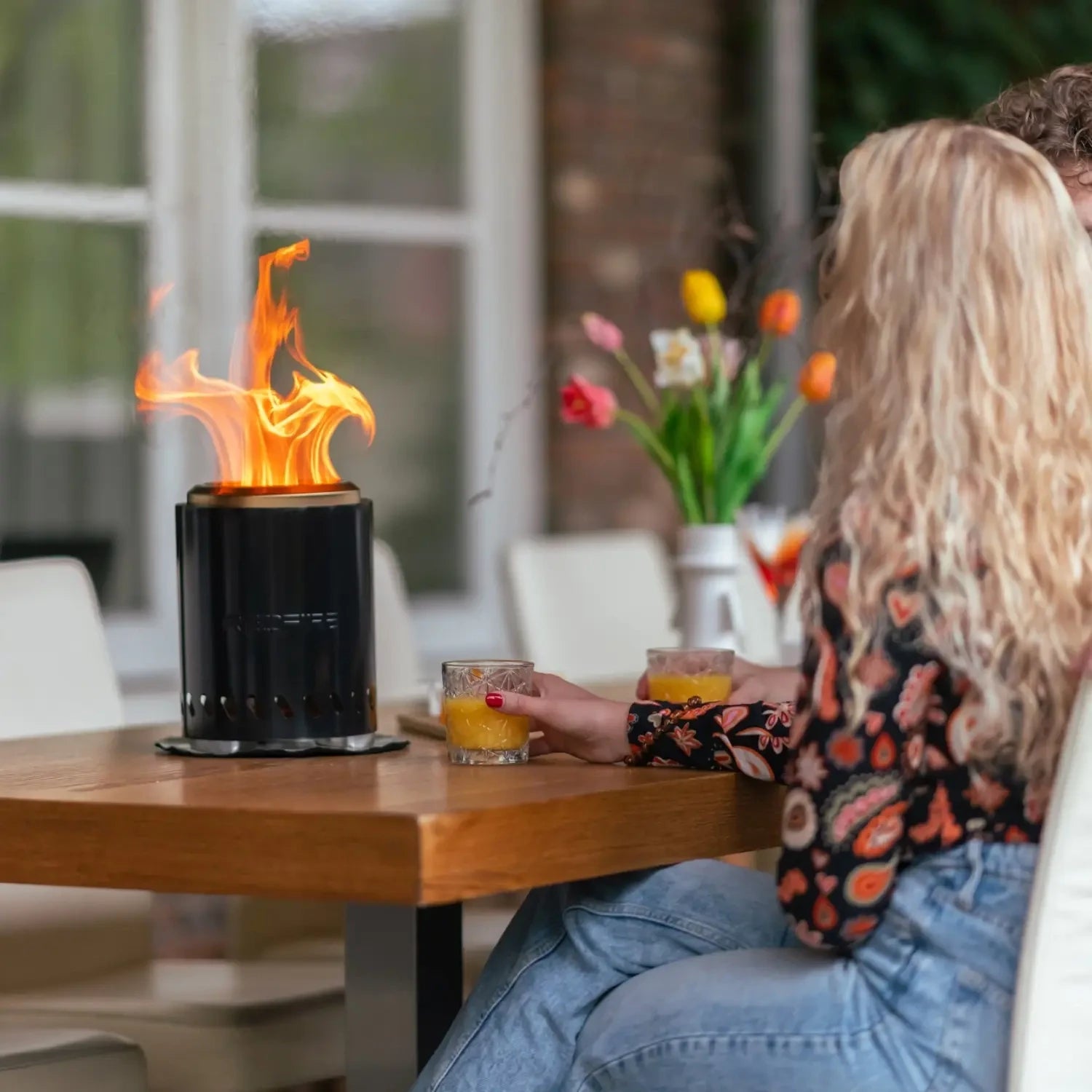 Volcano Pellet Brasero de Mesa Mediano – Acero Inoxidable Negro Mate