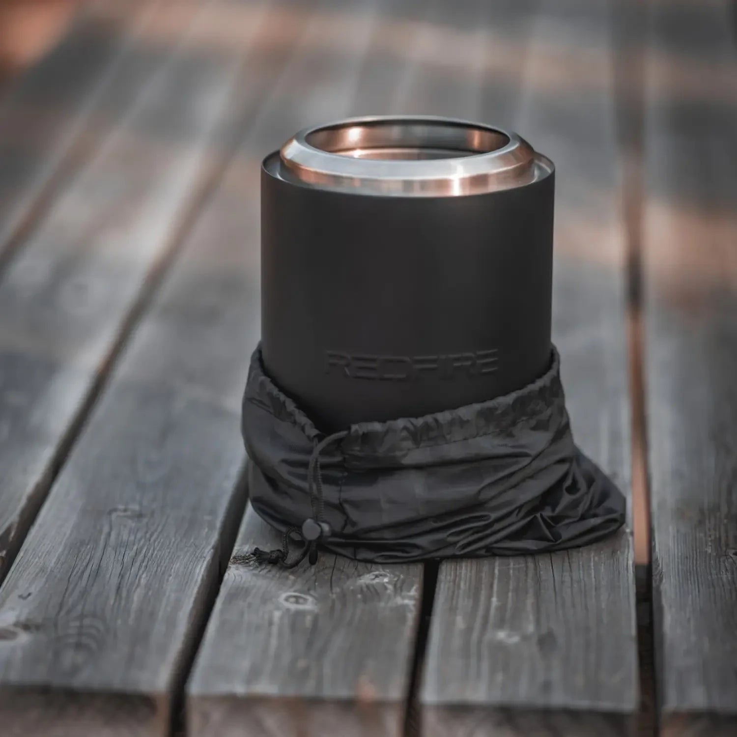 Volcano Pellet Brasero de Mesa Mediano – Acero Inoxidable Negro Mate