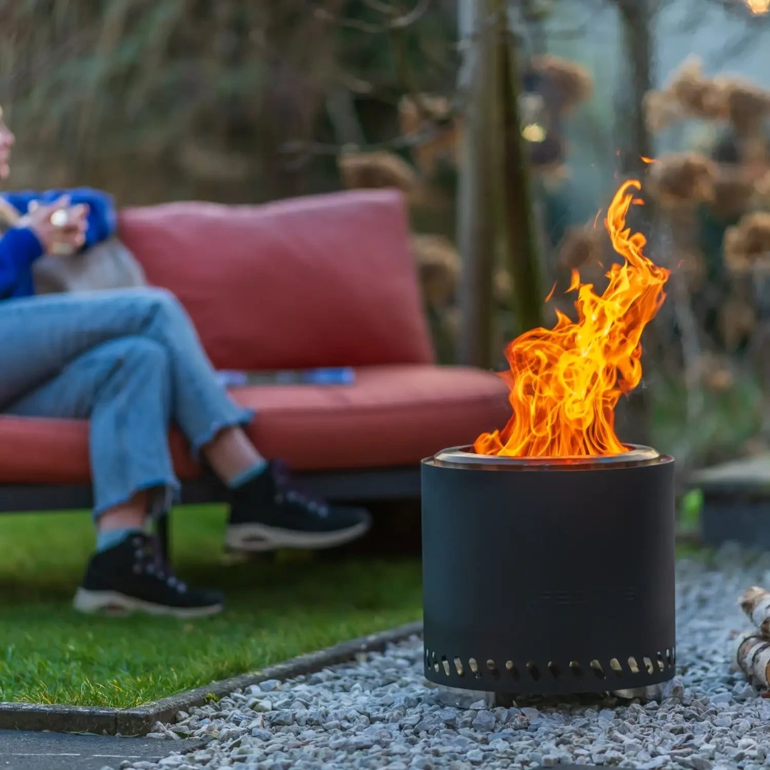 Brasero de pellets Volcano grande – Negro mate