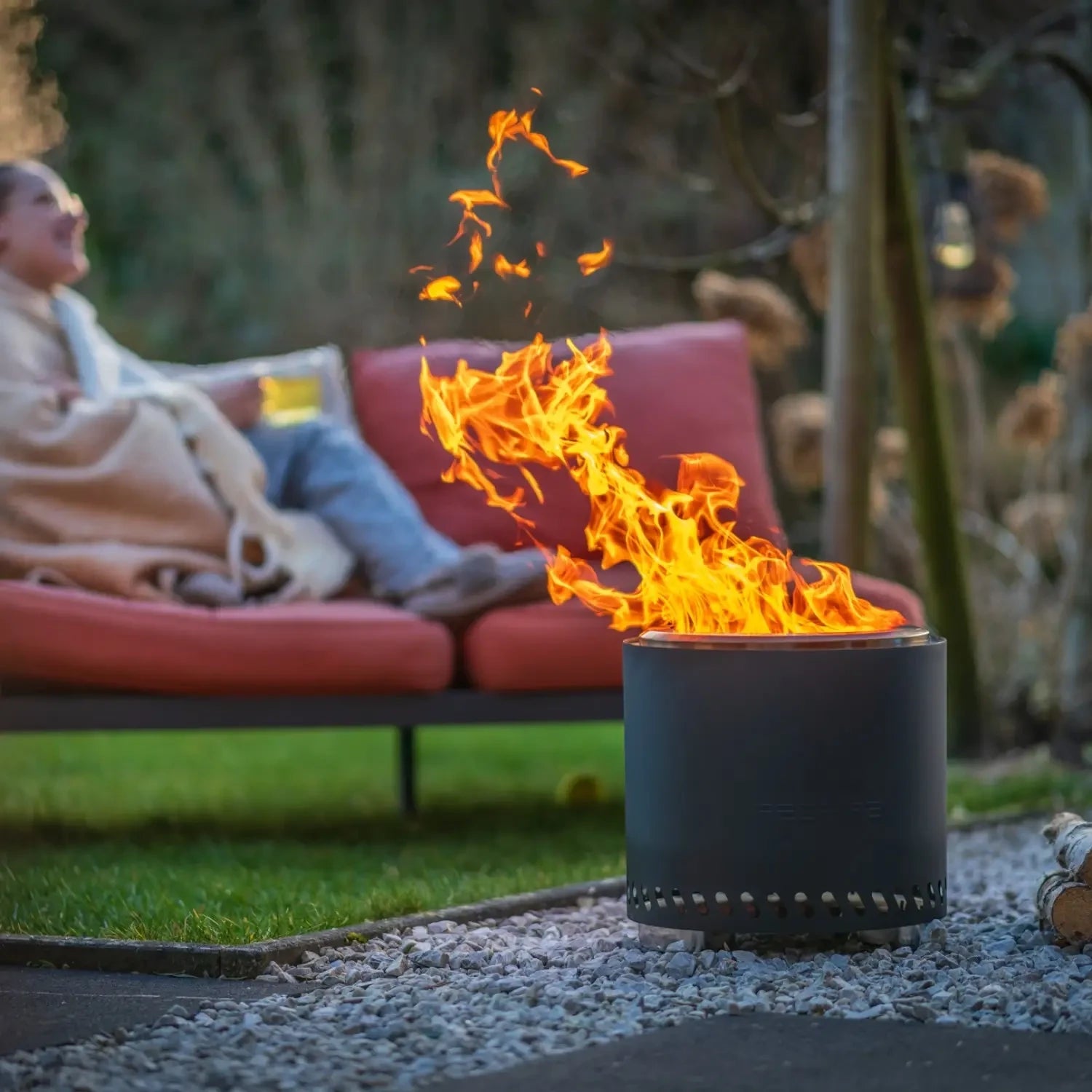 Brasero de pellets Volcano grande – Negro mate