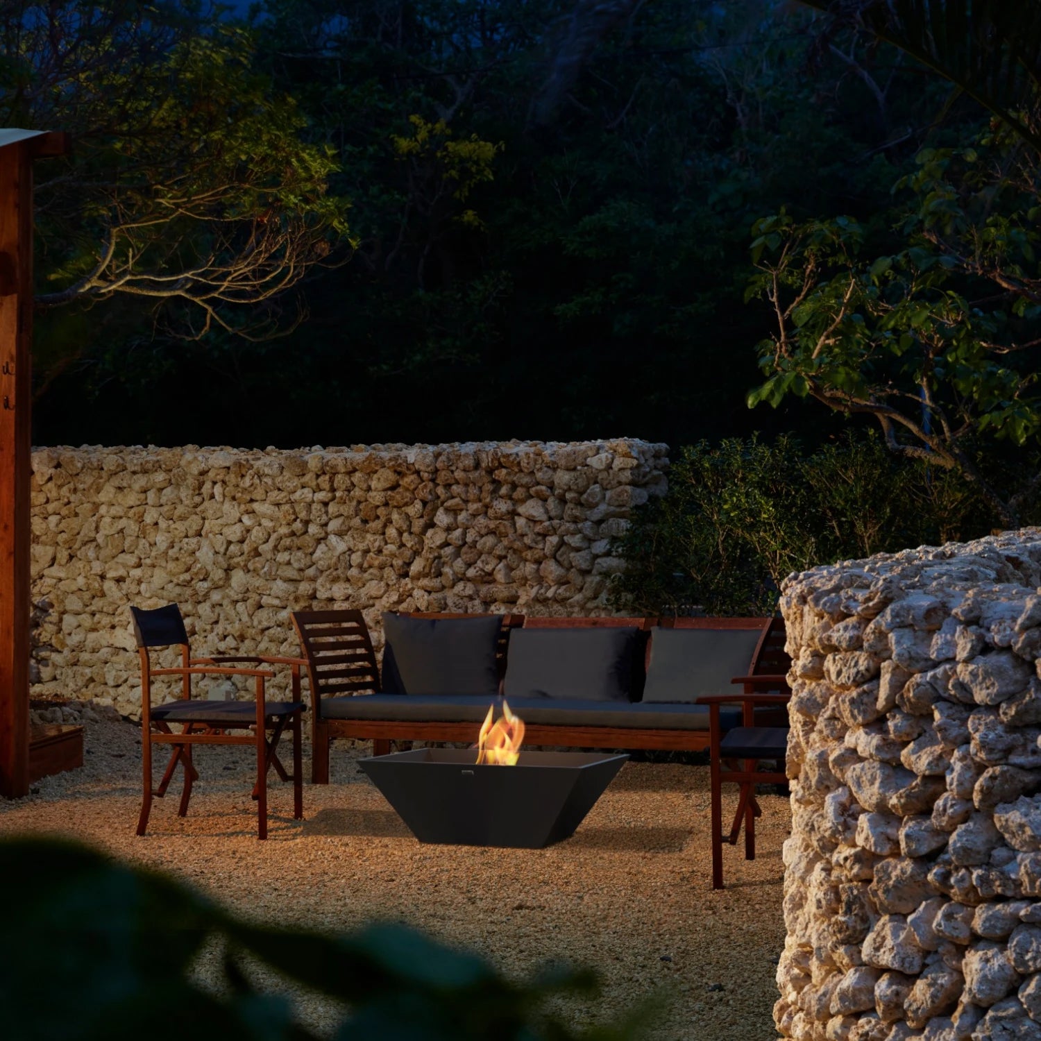Nova 850 - Chimenea de bioetanol para exteriores en grafito