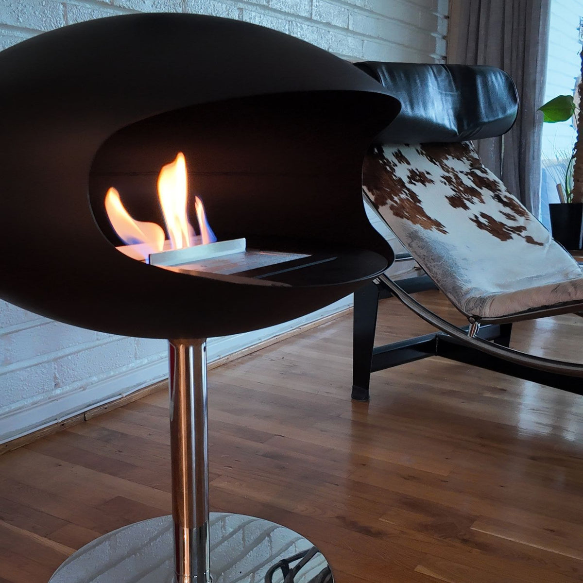 Cocoon Pedestal Negro