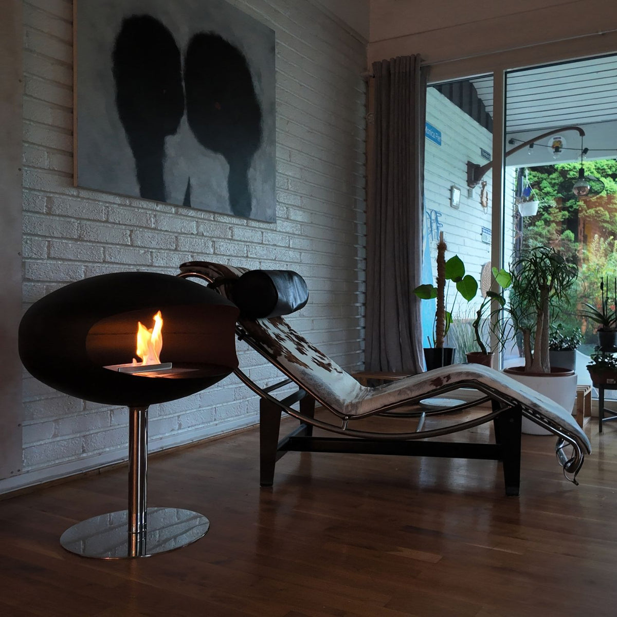 Cocoon Pedestal Negro