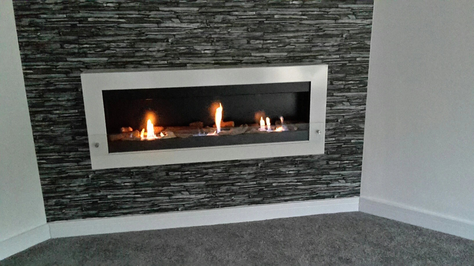 Chimenea bioetanol de pared en color Blanco