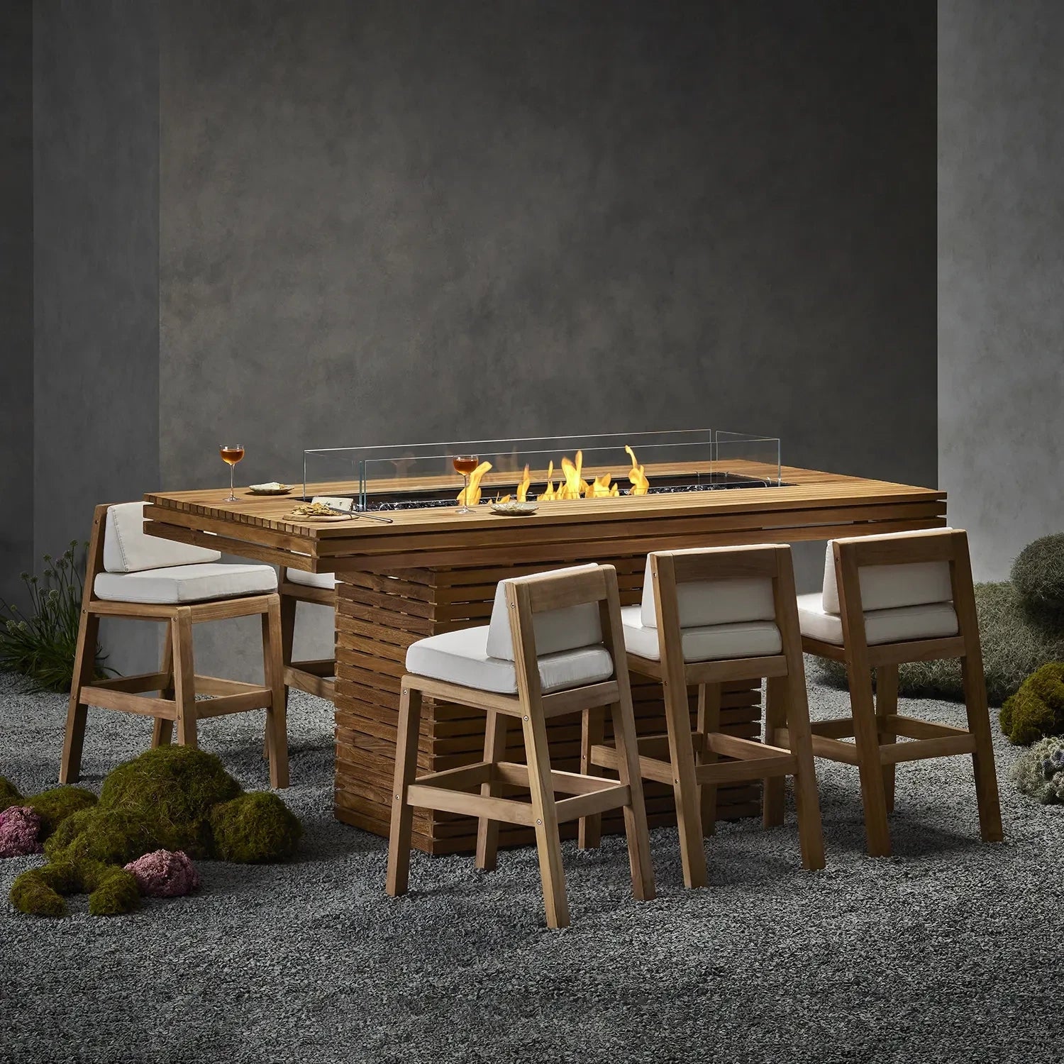 Gin 90 Bar bioethanol fire pit, tall bar-height design