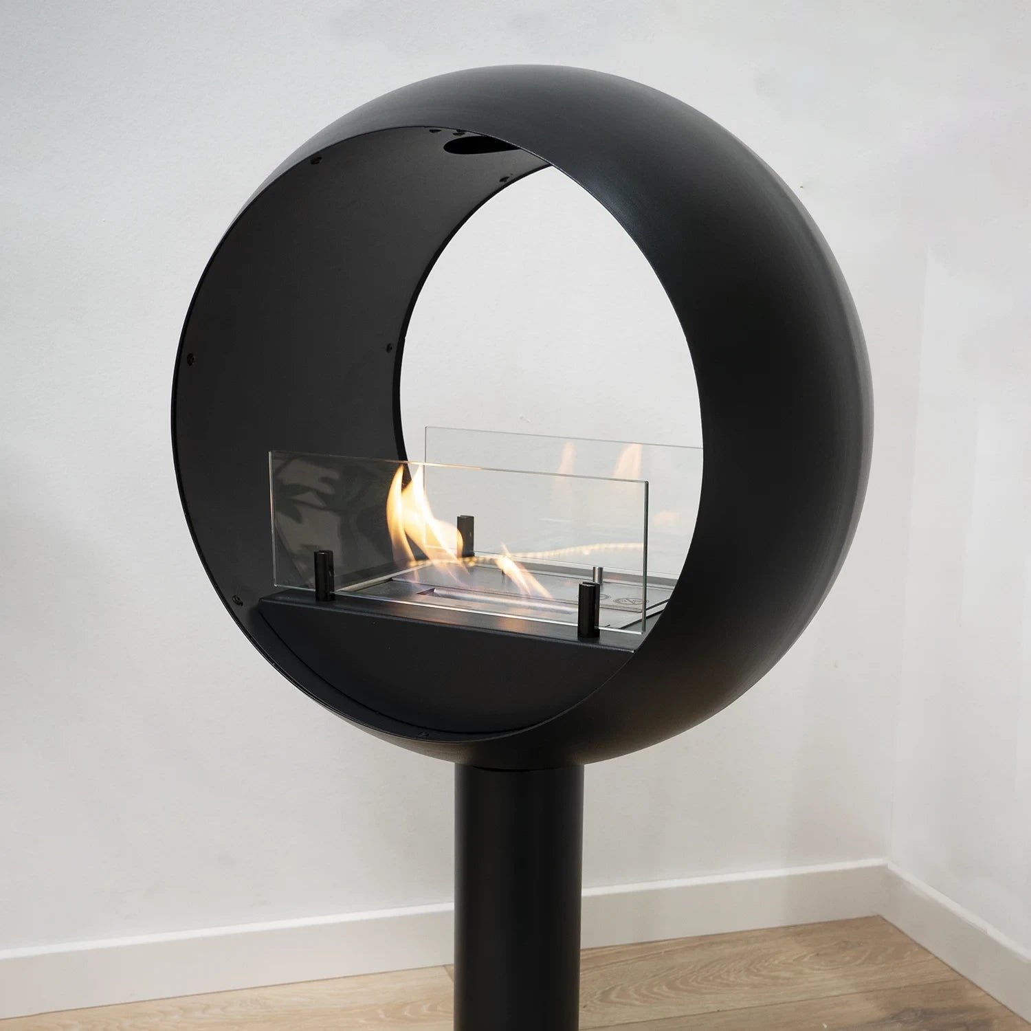 Edmonton 2-sided Freestanding Bioethanol Fireplace