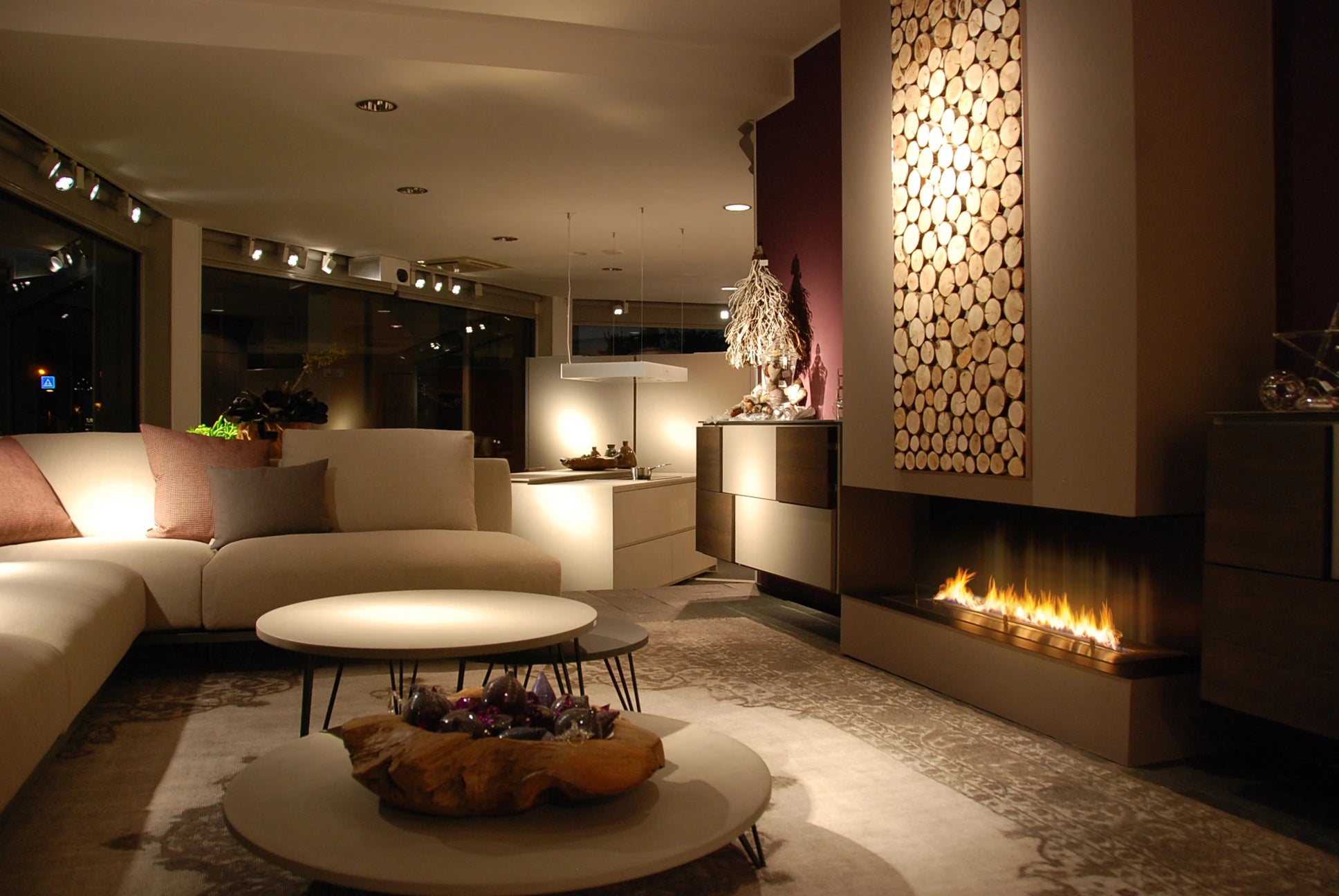 Planika Fires advanced automatic burner with remote control and security sensors.