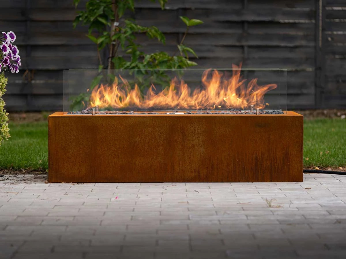 Planika Galio Outdoor gas fireplace in corten steel finish and with manual control system