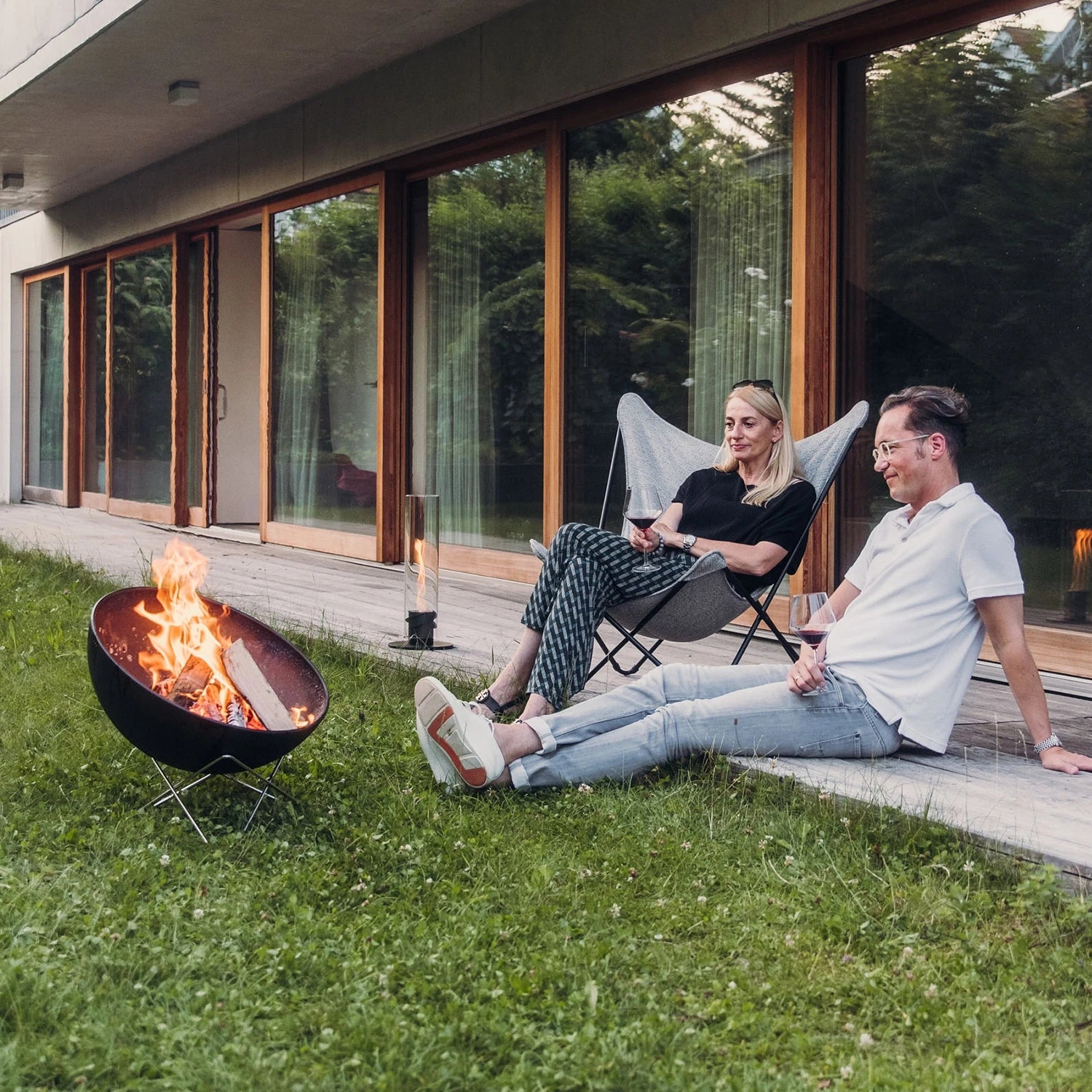 BOWL 57 Fire Bowl with Star Stand