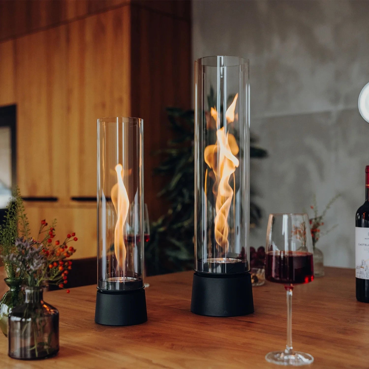 Höfats SPIN Air 900 matte black tabletop fireplace with high cylindrical glass and rotating flame