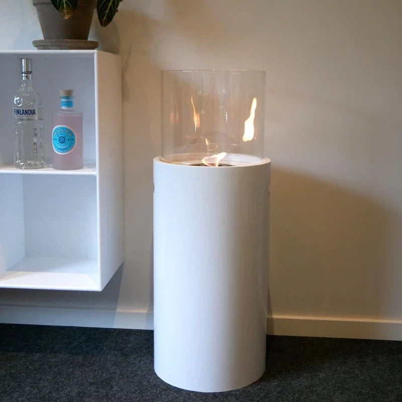 Freestanding cylindrical bioethanol fireplace in white finish