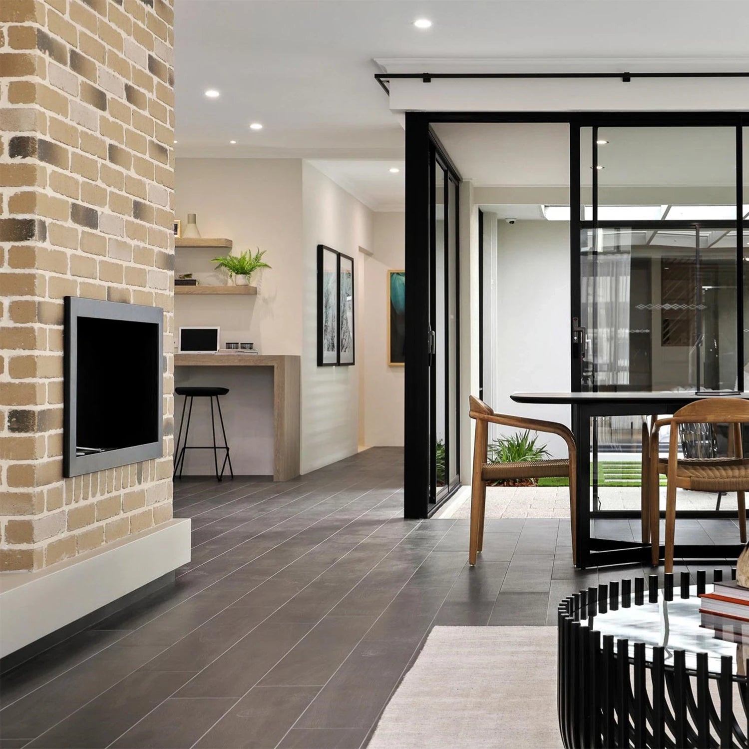 Icon Fires Slimline Firebox SFB1350 negro