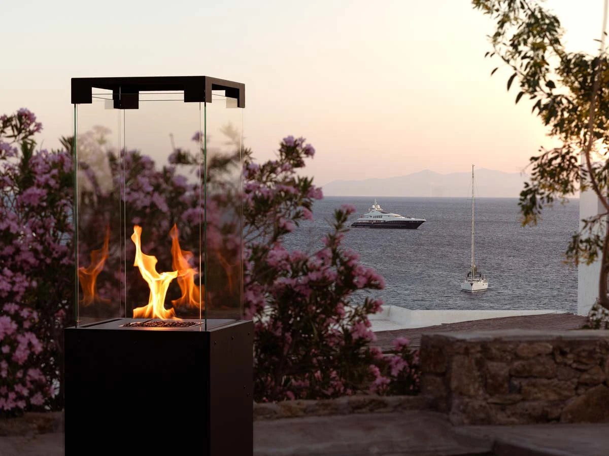 Faro Outdoor Gas Fireplace