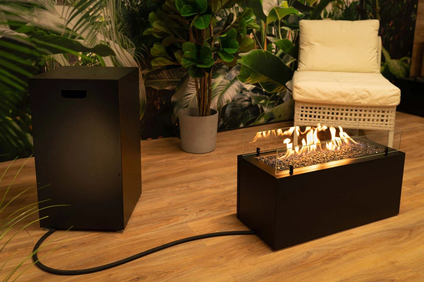 Planika Rio Black Outdoor gas fireplace with elongated flame