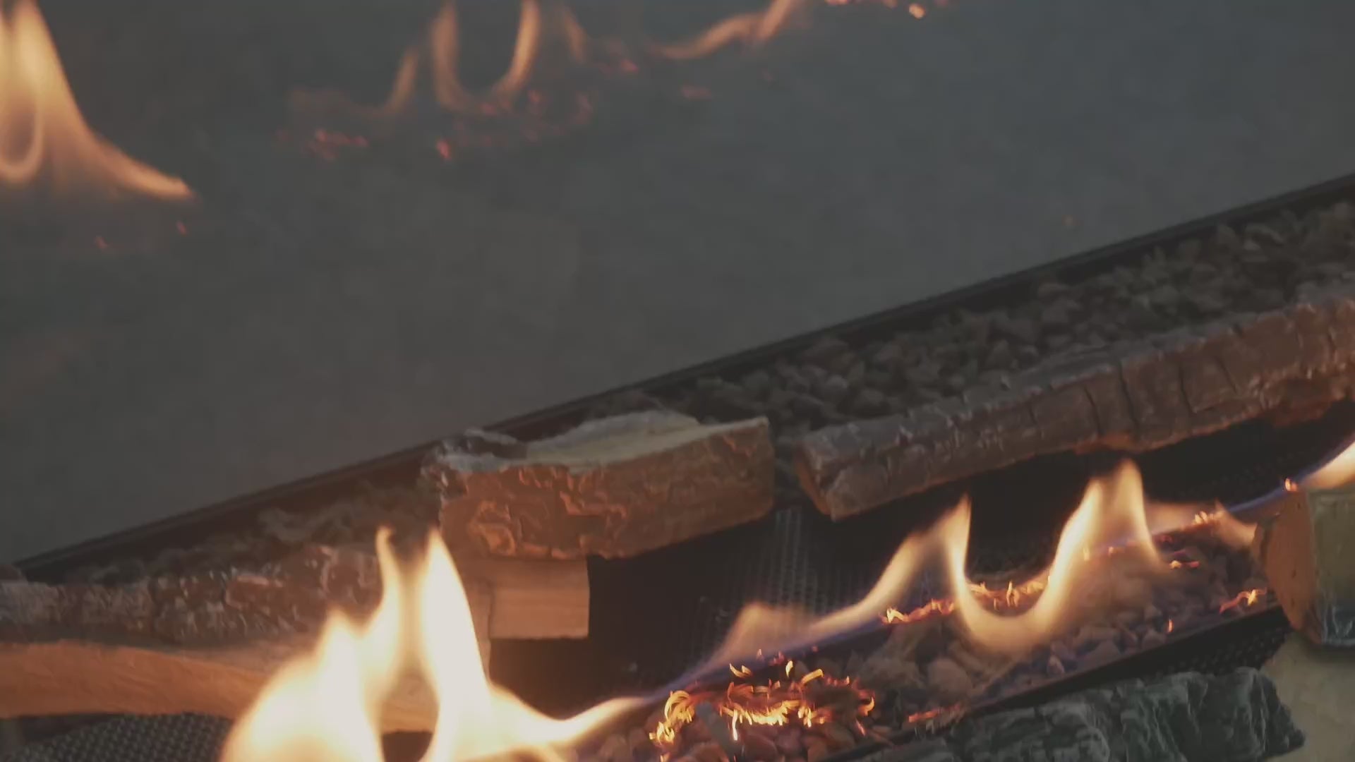 Cargar vídeo: Vídeo corto de chimeneas de bioetanol y otras chimeneas ecológicas.