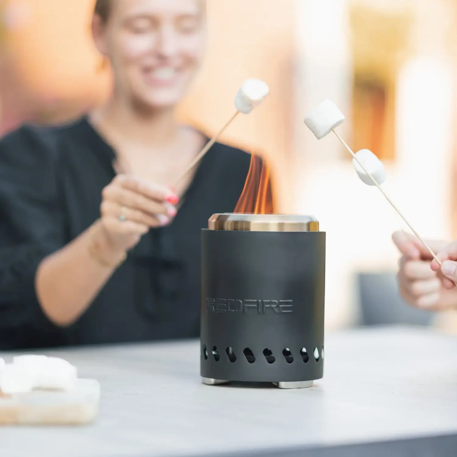 Volcano - Chimenea de Pellet de Mesa - Acero Inoxidable Negro