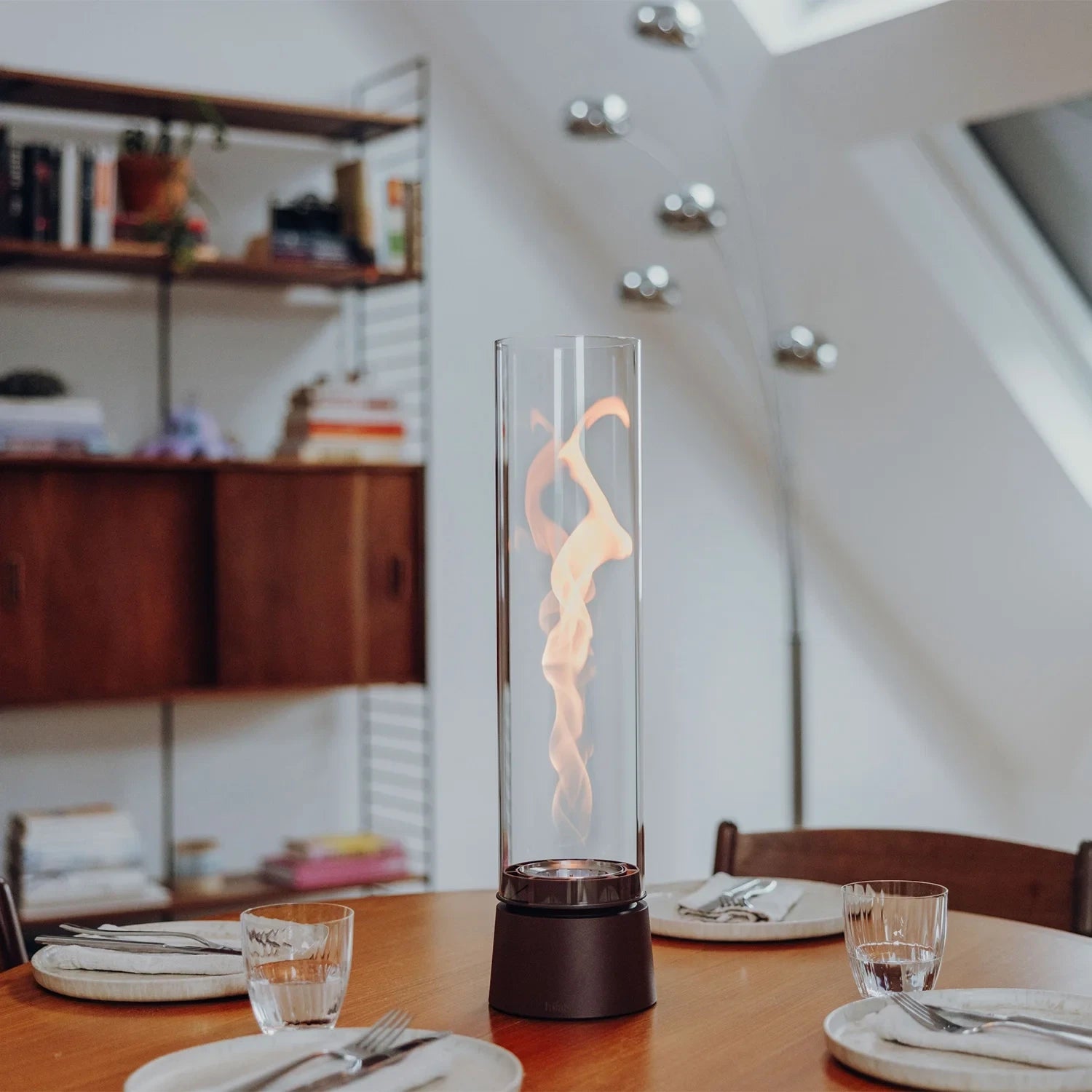 Höfats SPIN Air 1200 - Oxyde Red Tabletop Fireplace with Tall Cylindrical Glass