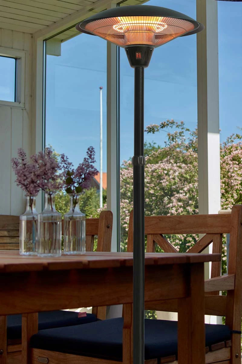 Black adjustable patio heater