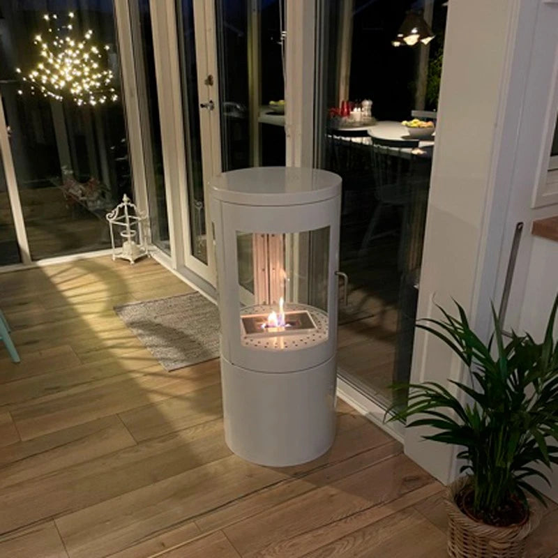 Estufa de bioetanol en blanco con 360 grados de visión