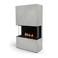 Chimenea Stone Kreta de Planika con acabado en Dekton. La chimenea está cerrada con vidrio templado.