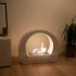 Biohogar curvado  rebañado en blanco chimenea de bioetanol